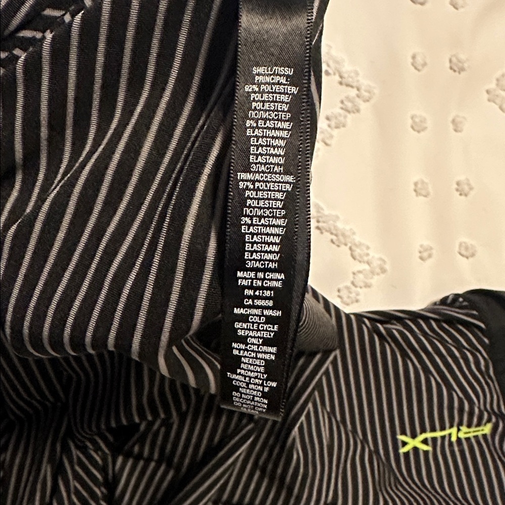 Ralph Lauren RLX men’s polo shirt size medium as new condition black striped. - Picture 7 of 9